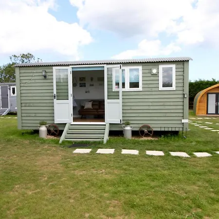 Lanterns Shepherds Huts & Glamping Happisburgh Esterno foto