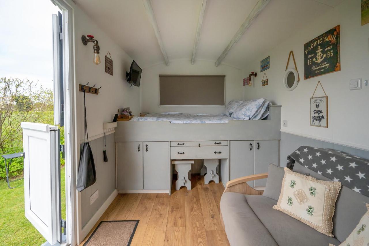 Lanterns Shepherds Huts & Glamping Campeggio *