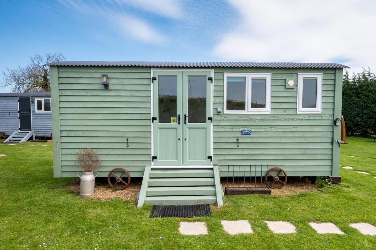 Lanterns Shepherds Huts & Glamping