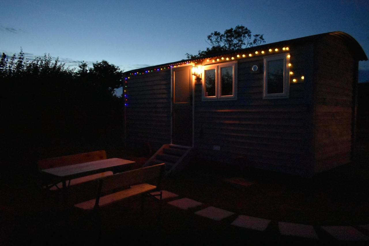Lanterns Shepherds Huts & Glamping Campsite Happisburgh