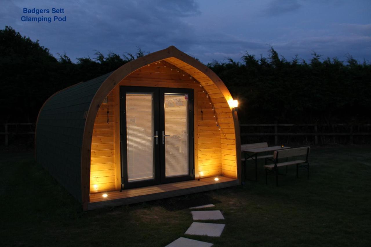 Lanterns Shepherds Huts & Glamping Campsite