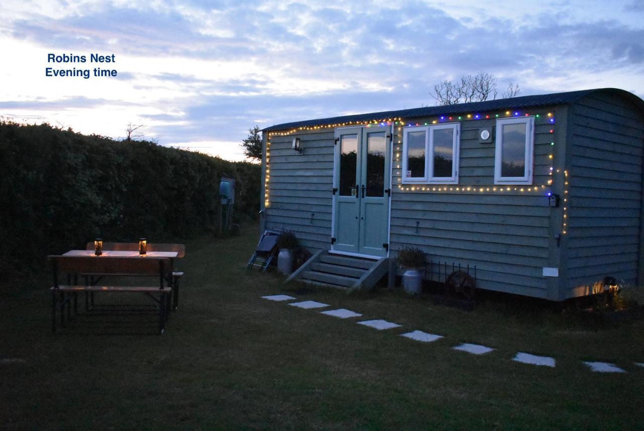 Lanterns Shepherds Huts & Glamping *