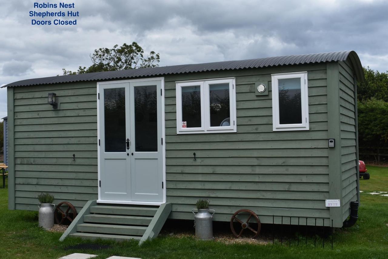 Lanterns Shepherds Huts & Glamping Campsite