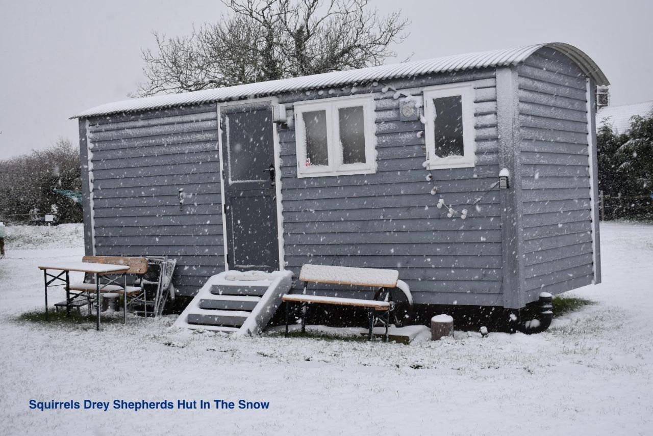 Lanterns Shepherds Huts & Glamping *