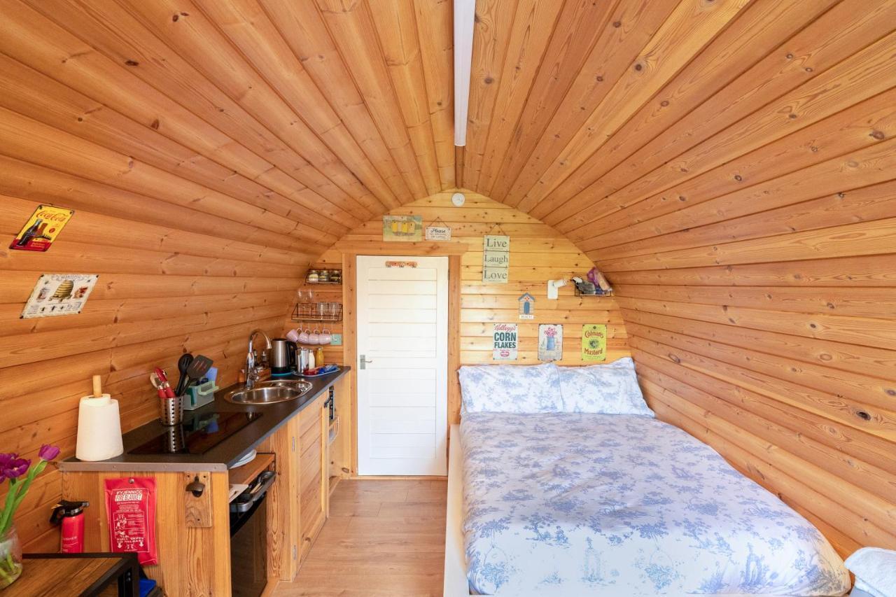 Lanterns Shepherds Huts & Glamping *
