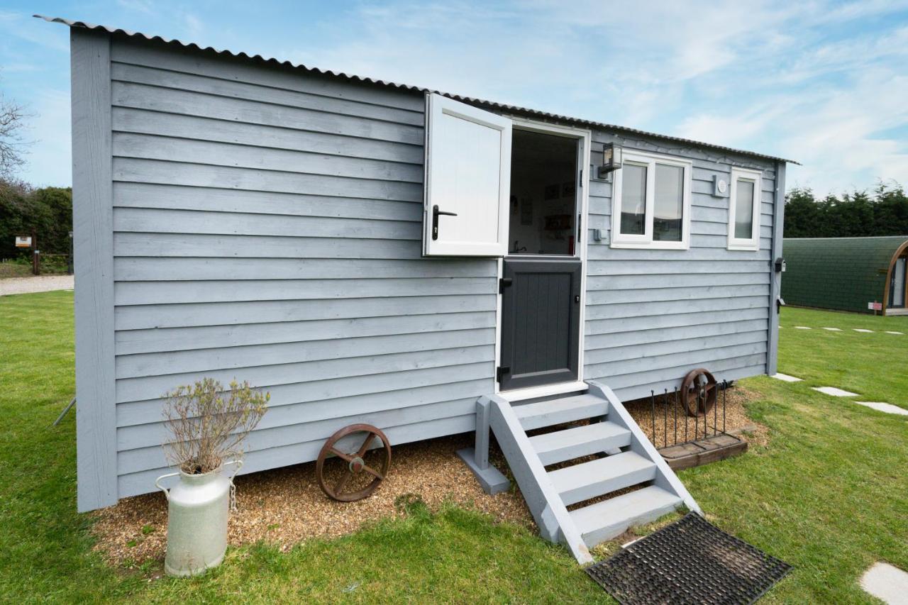 Lanterns Shepherds Huts & Glamping