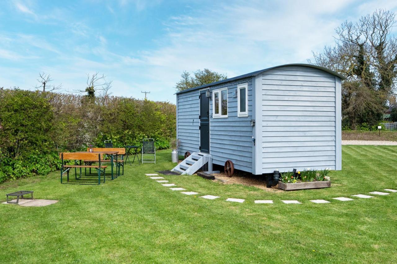 Lanterns Shepherds Huts & Glamping Happisburgh